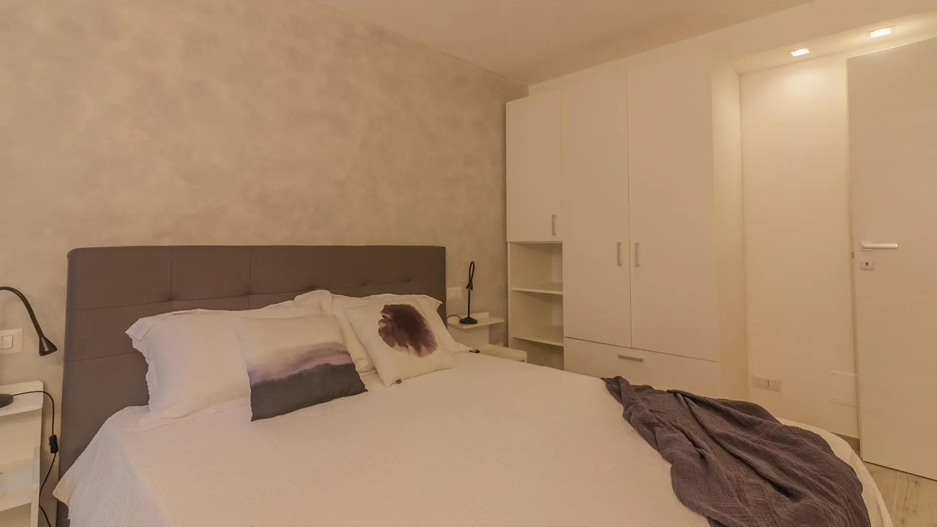 Casa Bambina Διαμέρισμα Βαρένα Ιταλία
